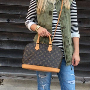 💎✨Authentic✨💎 Louis Vuitton Monogram Alma Hand Bag